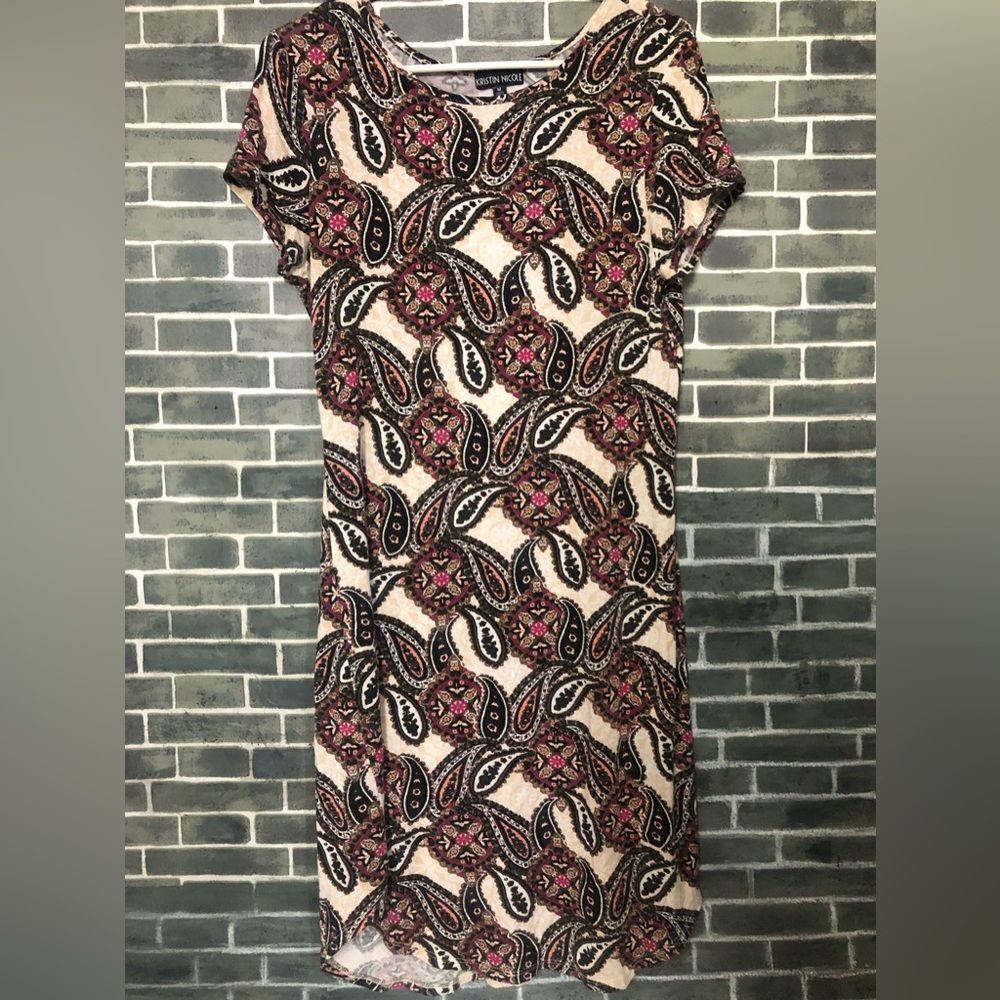 Kristen Nicole size med rounded bottom fitted dress